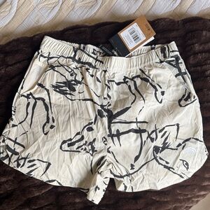 North Face Women’s Hiking shorts